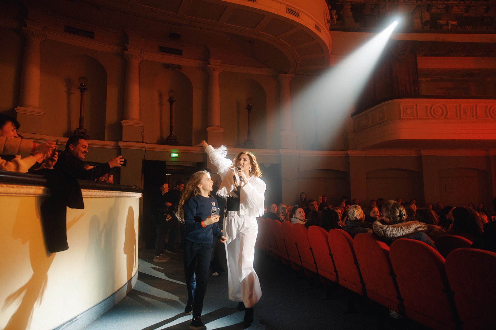 "Позволяю себе быть там, где болит". Цибульская о потере отца, втором ребенке и настоящей себе